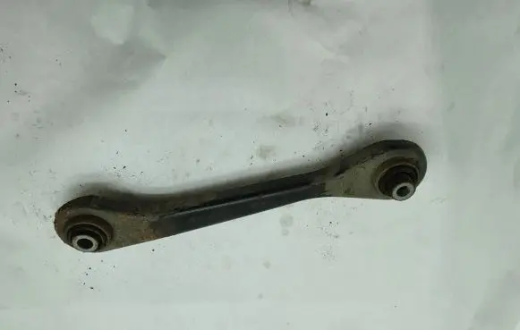 Volkswagen Golf V Rear upper control arm/wishbone 1K0501530C
