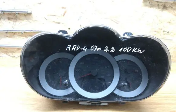 Toyota RAV 4 (XA30) Speedometer (instrument cluster) 8380042C70 2574302633