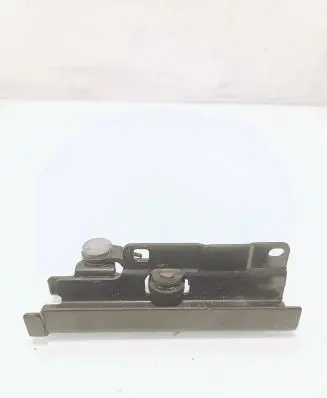 Citroen Berlingo Sliding door middle roller runner 9817813180