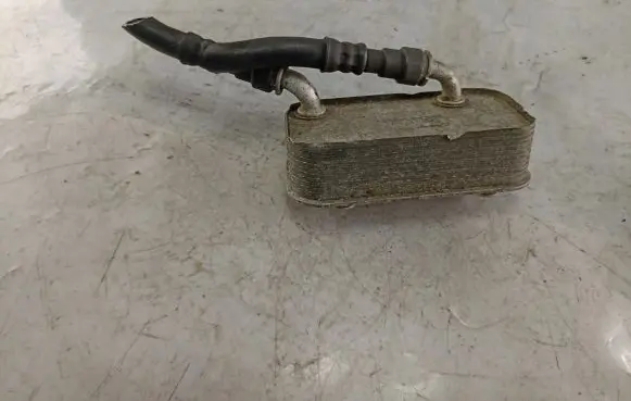 Engine oil radiator