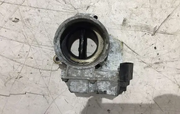 Volkswagen Touran I Throttle valve 96551498