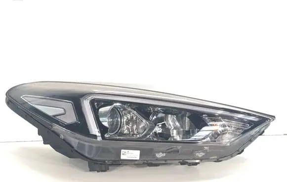 Hyundai Tucson TL Headlight/headlamp D792111A20