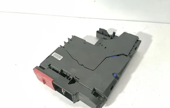 Mercedes-Benz E W212 Fuse module 202403117287