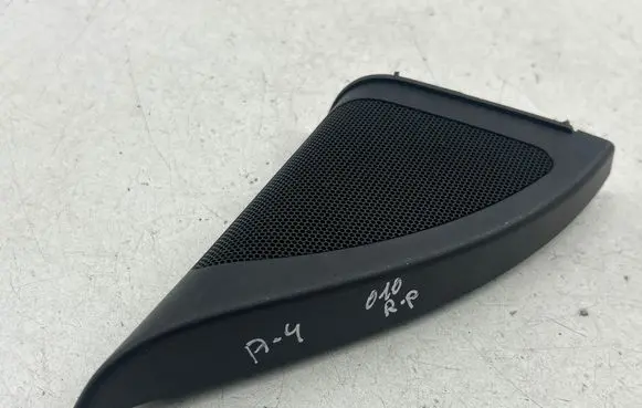 Audi A4 S4 B8 8K Front door speaker cover trim 8K0035424