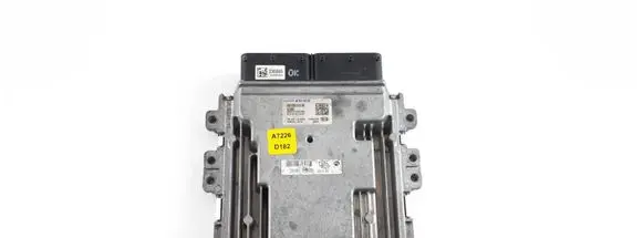 KIA Sportage Engine control unit/module 391002U935 SIM2K510 9001230093KE