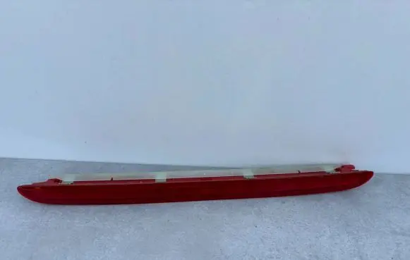 Volkswagen Touareg II Third/center stoplight 7P6945087B