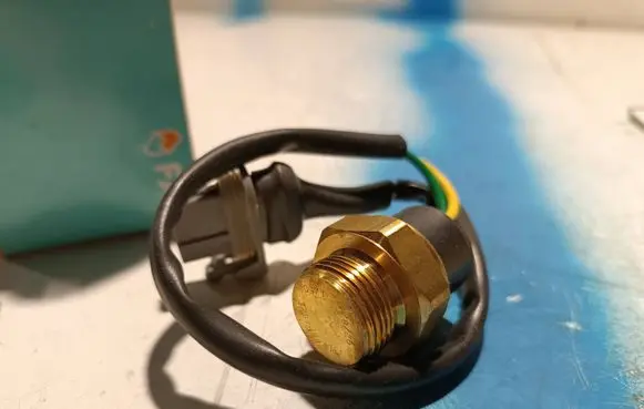 Renault Espace II Coolant temperature sensor 7.5127