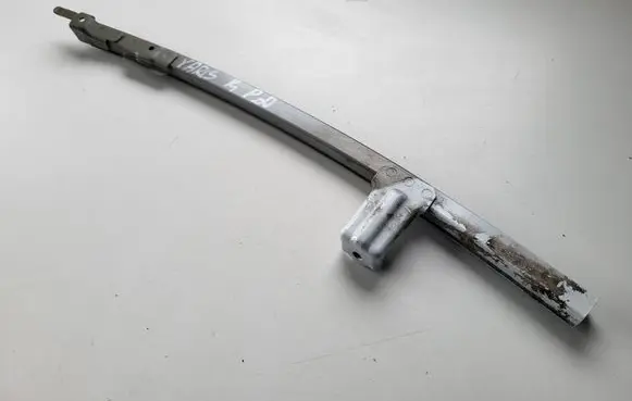 Toyota Yaris Front door windshield rail 