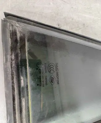 MG MG5 II Rear vent window glass 43r000072