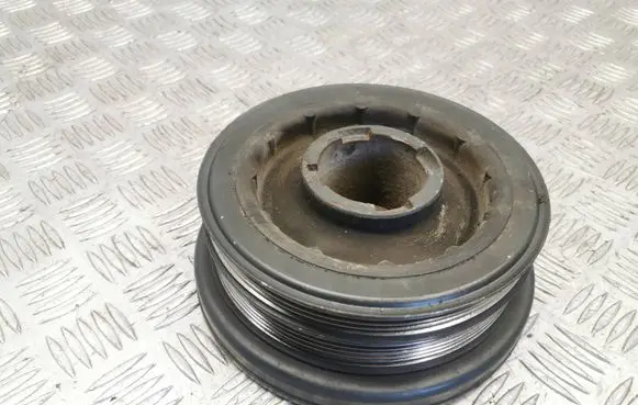 BMW 3 E90 E91 Crankshaft pulley 273409533