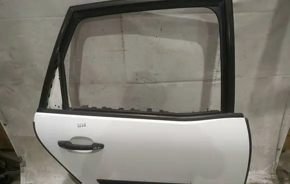 Citroen C4 I Picasso Rear door BALTOS
