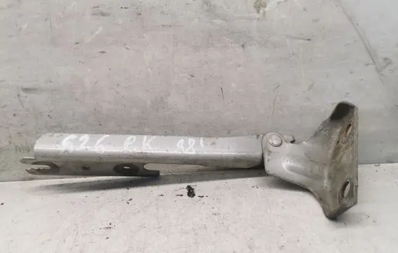 Mazda 626 Engine bonnet/hood hinges