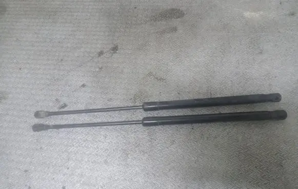 Seat Altea Tailgate/trunk strut/damper 5P9827550
