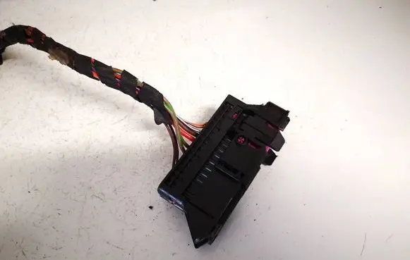 Volkswagen PASSAT B7 Sensor 1k0937722d