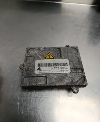 Audi A4 S4 B7 8E 8H Headlight ballast module Xenon 1035500015