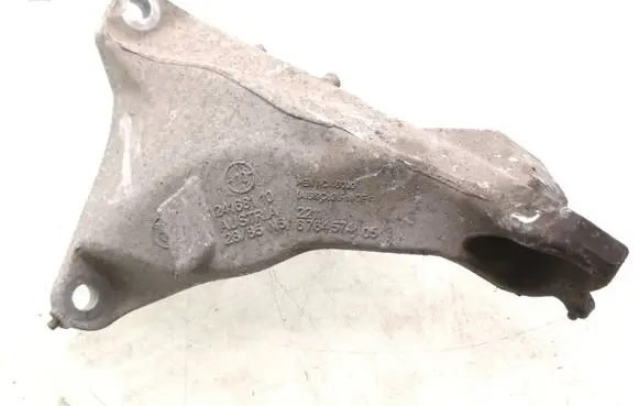 BMW 1 E81 E87 Engine mounting bracket 6764574 22116764574