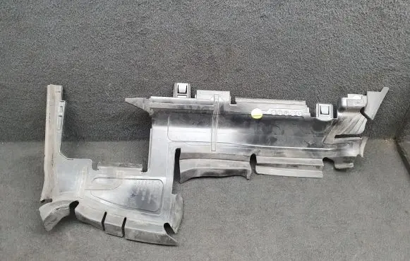 Intercooler air guide/duct channel