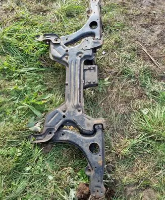 Volkswagen Vento Front axle beam 