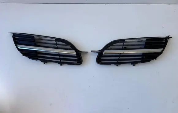 Nissan Almera N16 Front bumper lower grill 9381M010 9381M0120