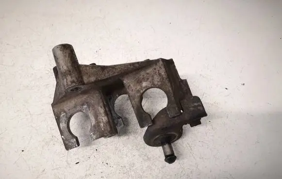 Honda Accord Engine mounting bracket PYZ1