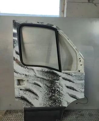Iveco Daily 35 - 40.10 Front door