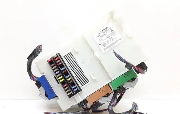 Volvo V70 Fuse module 7G9T14C256FA 30765624AE