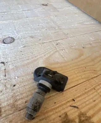 Tire pressure sensor