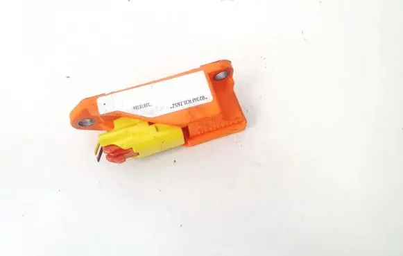 Skoda Praktik (5J8) Airbag deployment crash/impact sensor 1t0909606a 5wk43340