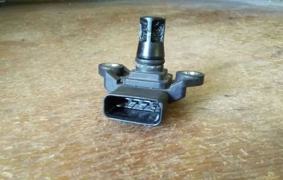 Subaru Legacy Air pressure sensor 22627AA430 0798009150