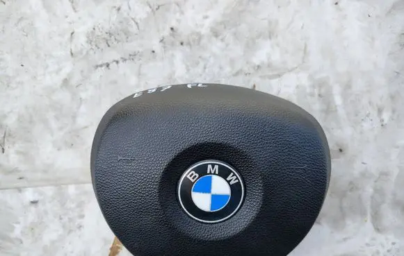 BMW 1 E81 E87 Steering wheel airbag 30516619901
