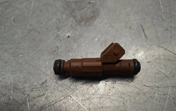 Volvo XC70 Fuel injector 9186340 0280155831
