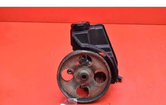Peugeot 206 CC Power steering pump 9662127480