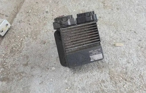Toyota Corolla Verso E121 Fuel injection control unit/module 8987120050