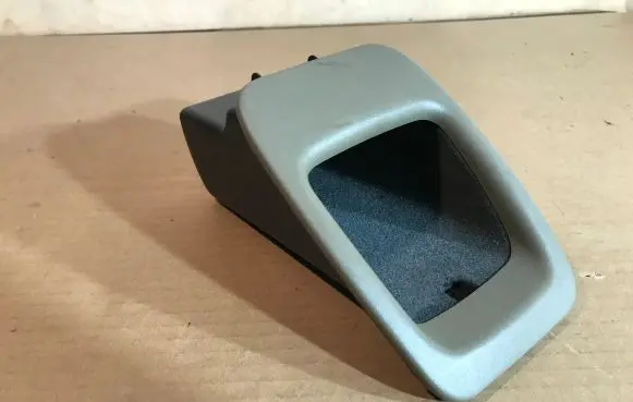 Jaguar XJ X308 Glove box GND6134AB XLPA2189