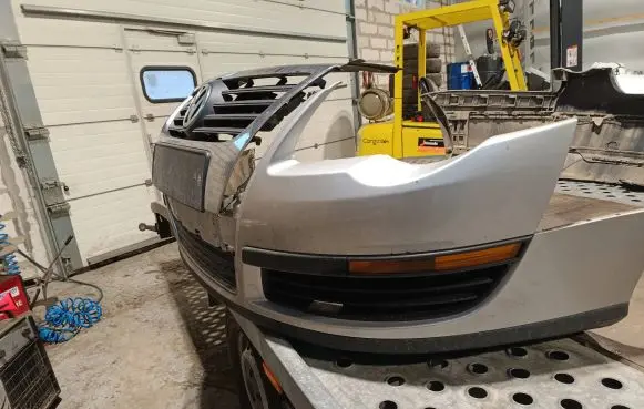 Volkswagen PASSAT B6 Front bumper
