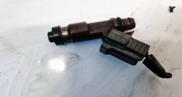 Subaru B9 Tribeca Fuel injector 5IKFM