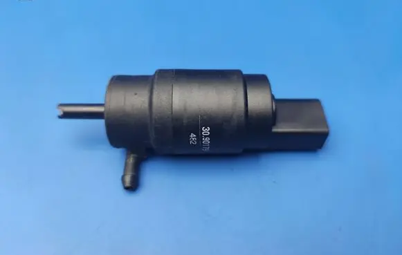 Mercedes-Benz E W211 Windscreen/windshield washer pump S211