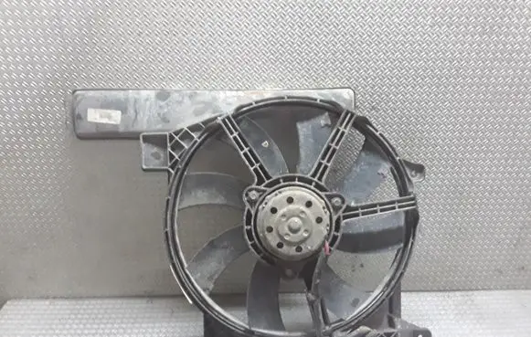 Opel Meriva A Electric radiator cooling fan 8240457