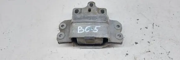 Volkswagen PASSAT B6 Engine mount bracket 3C0199555