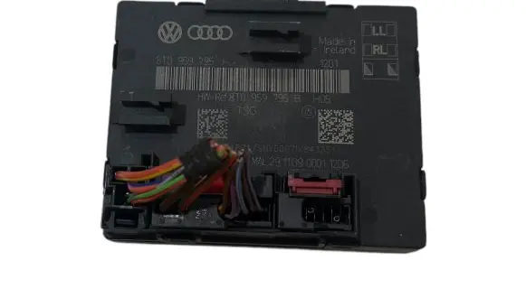 Audi A5 8T 8F Door control unit/module 8T0959795B 8T0959795