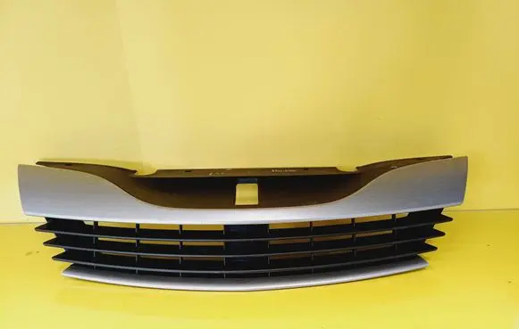 Renault Laguna II Front grill 8200012581