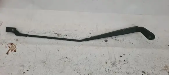 Volkswagen Polo IV 9N3 Front wiper blade arm