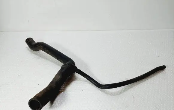 Audi A6 S6 C4 4A Engine coolant pipe/hose 4A0121101