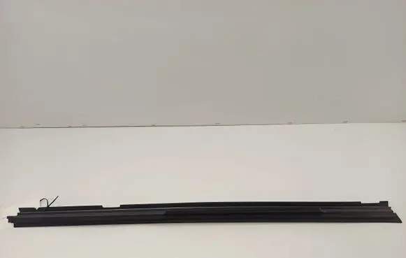 Ford Mustang IV Rubber seal front coupe door window 