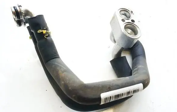 Air conditioning (A/C) pipe/hose