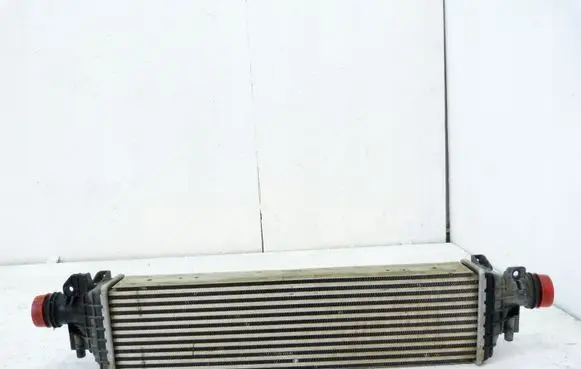 Opel Mokka Intercooler radiator 95081734