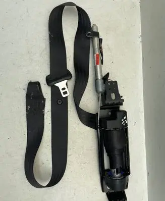 Volvo C30 Front seatbelt 30642223 01286 2005091104000069