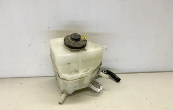 Lexus ES 300h (6th Gen) Brake fluid reservoir 4722033120