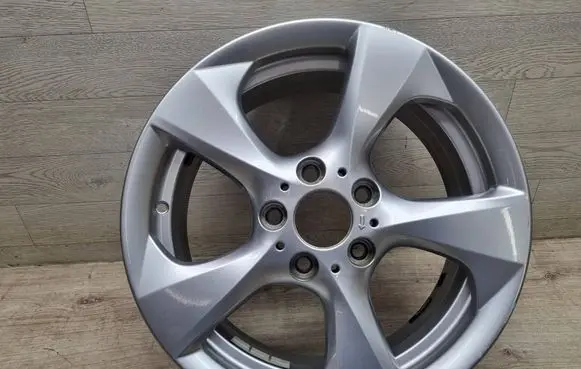 BMW 1 E82 E88 R17 alloy rim 6797518