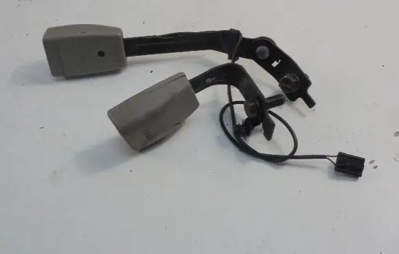 KIA Pregio Front seatbelt buckle 05040111